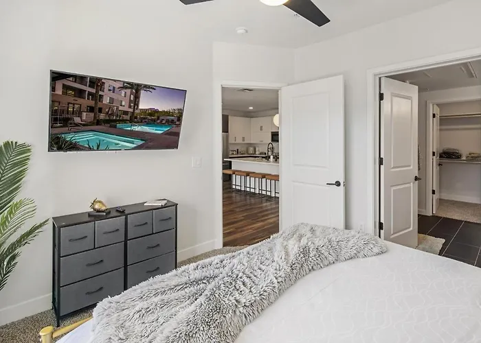 Apartment Escape To The Sage 2 Bedroom Town Tempe