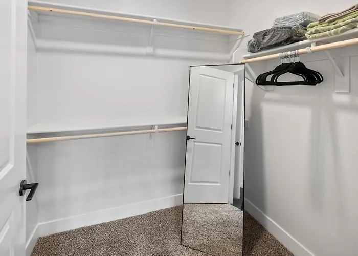 Escape To The Sage 2 Bedroom Town Apartment Tempe