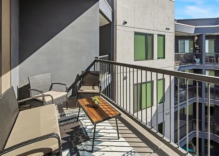 Escape To The Sage 2 Bedroom Town Apartment
