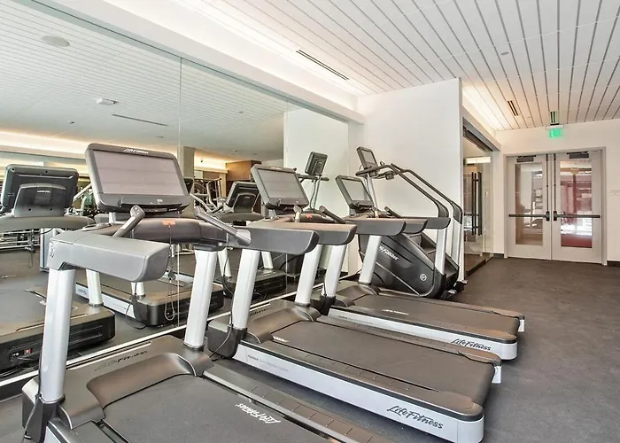 Escape To The Sage 2 Bedroom Town Apartment Tempe